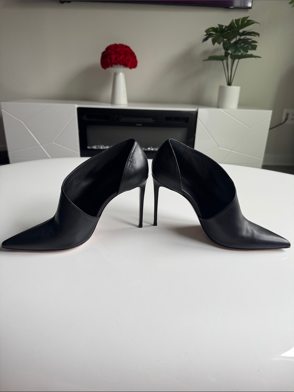 SUEDE-LIKE Black Pointed Leather High-Heel Ankle Pumps - Picture 3 of 3
